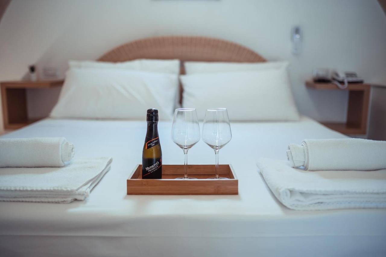 Gradelle San Nicola Bed & Breakfast มาเตรา ภายนอก รูปภาพ